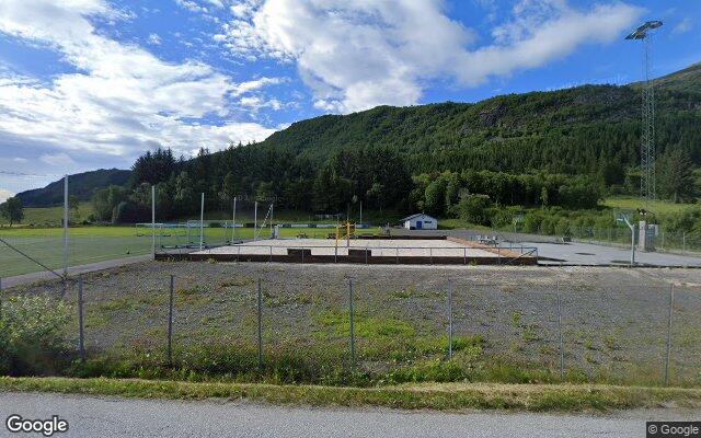 Mork Stadion – sandvolleyballbane i Averøy